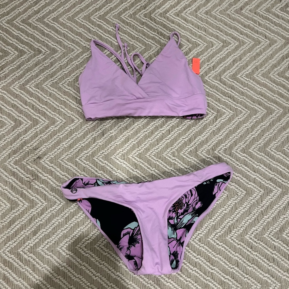 Maaji Women's Lilac Blossom Cris Cross Classic Top & Flirt Reversible Bottom